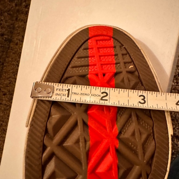 CONVERSE CHUCK TAYLOR. One-of-a-kind. Custom-designed. - Picture 11 of 13